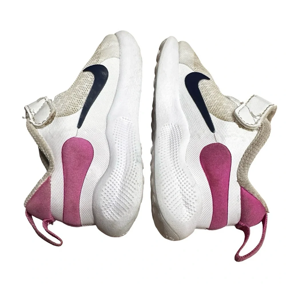 Nike Kids Revolution 7 Pink White Sneakers Size 4C Slip On Comfy Casual Sport